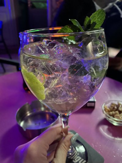 Palaia Pineza bar