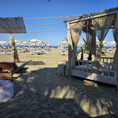 NUSA Beach Bar