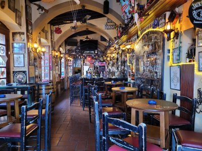Savino Rock Bar