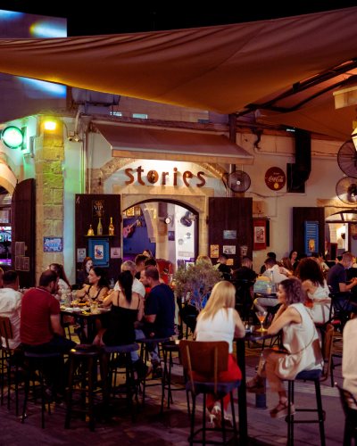 Stories Coctail & Wine Bar