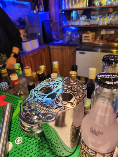 Rooster's Tail Speakeasy Bar & Grill