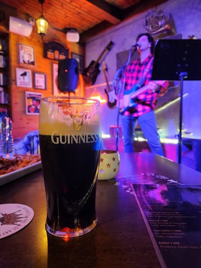 Rooster's Tail Speakeasy Bar & Grill