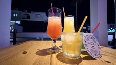 Le Grand Bar