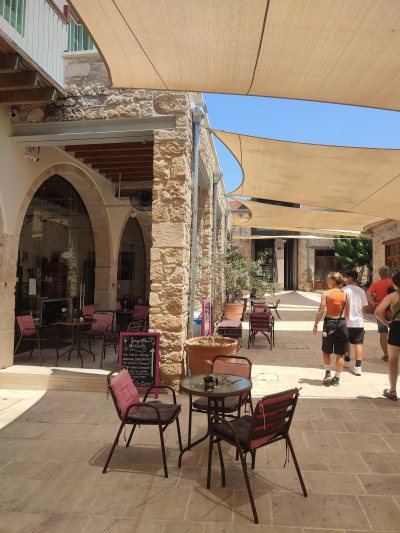 La Nuit Lounge Bar