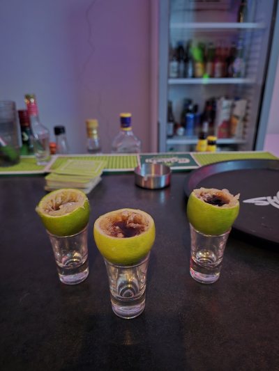 CRAFT BAR