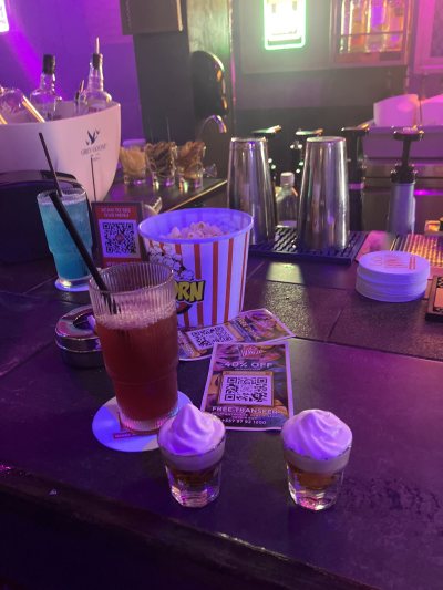 LOCO BONGO DANCE BAR
