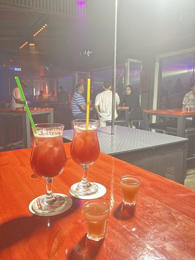LOCO BONGO DANCE BAR