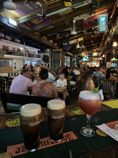 Paddy's Irish Bar