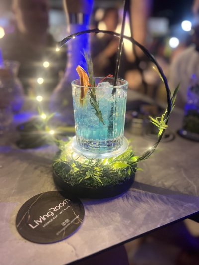 Living Room Restaurant - Lounge Bar