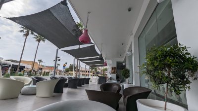 River Rock Cocktail Bar & Shisha Lounge