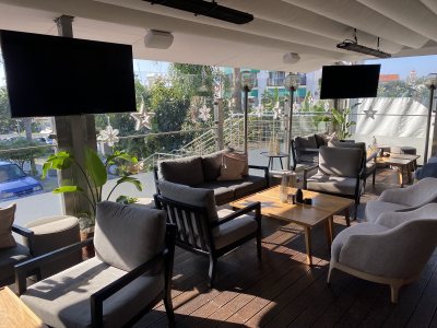 The Liquid Cafe N Bar