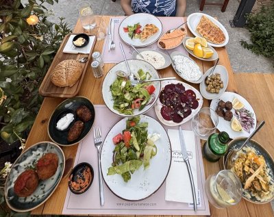 Paparouna Meze