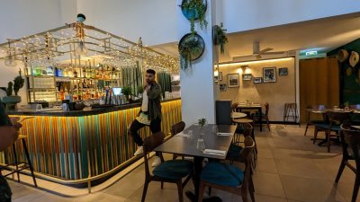 Topika Meze Bar