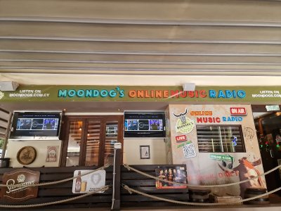 Moondog's Bar & Grill
