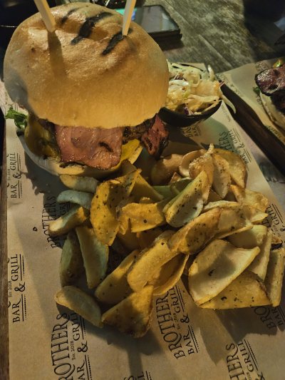 Brothers Bar & Grill