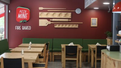 pizza mine aglatzia