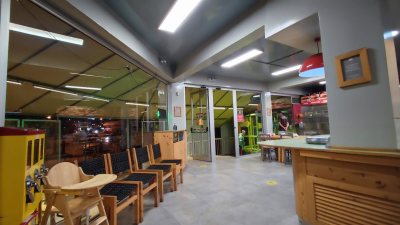 pizza mine aglatzia