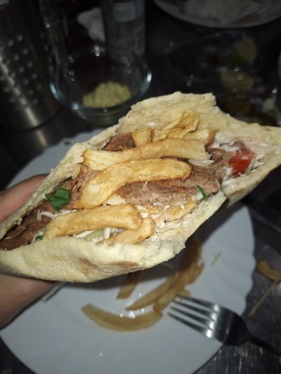 Souvlitzidiko " To Marathovouniotiko souvlaki""