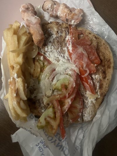 Souvlitzidiko " To Marathovouniotiko souvlaki""