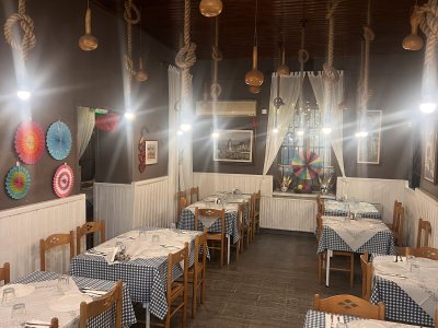 Plaka Tavern