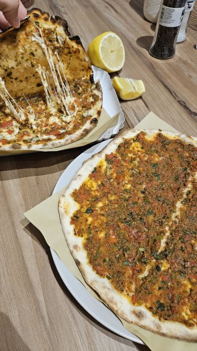 SIMPLE BITES