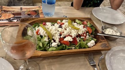 Linos Inn