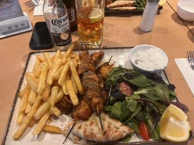 PLATINUM cafe - restaurant / suites