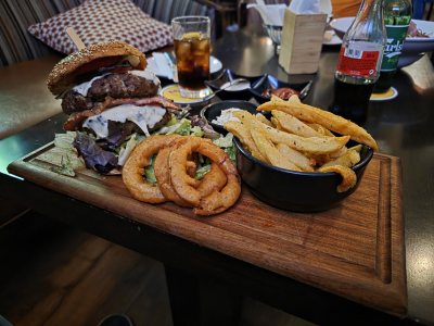The Ship Inn Bar-Restaurant
