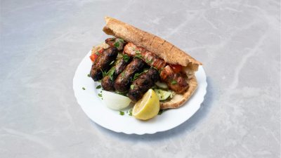 Ta Souvlakia tou Idalia