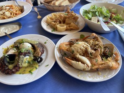 Porto Latchi Restaurant & Fish Tavern