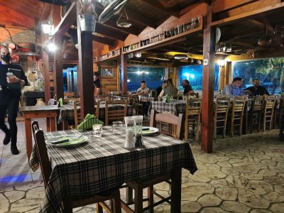 Costa's Koloni Tavern