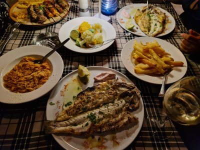 Costa's Koloni Tavern