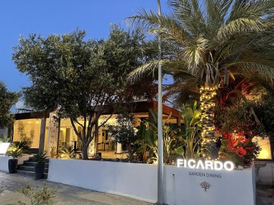 Ficardo Restaurant