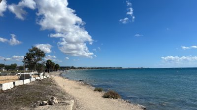 Riccos beach bar