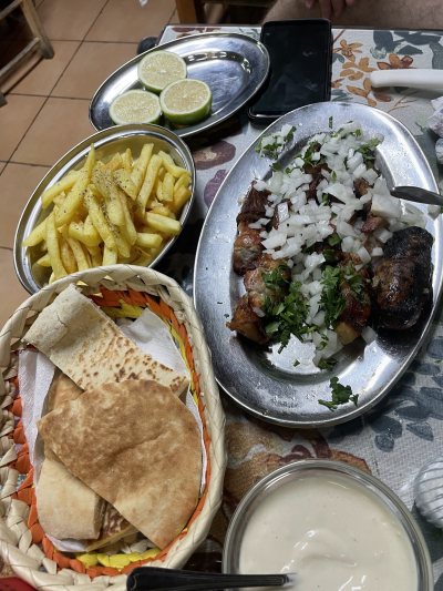 Kati Psinete Kebab House