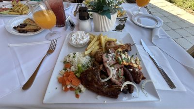 Romeos Tavern