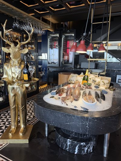 Roe and Bone