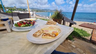 YIALOS BEACH GRILL HOUSE