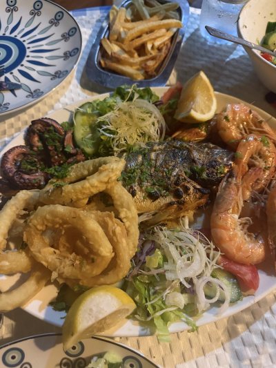 Christos Karouzis Restaurant