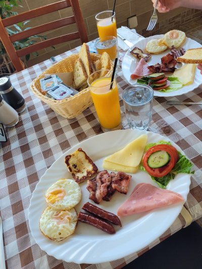 Eliofos Restaurant