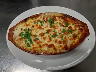 Les Amis Restaurant
