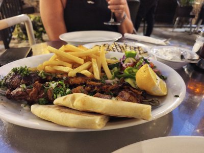 Grande Cafe Bar Restaurant