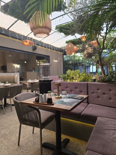 Mystic Lounge Bar & Restaurant