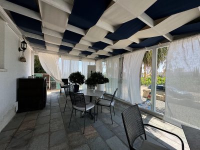 Sunset Breeze Restaurant & Lounge