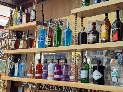 Saddles Café & Bar