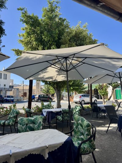 Miki's Tavern & Fish Restaurant