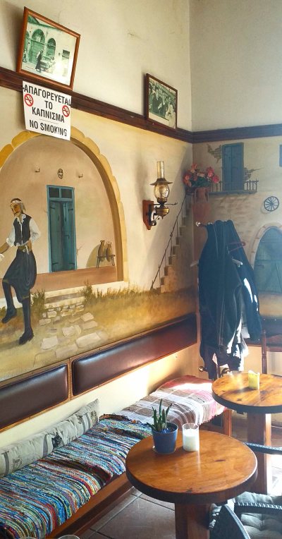 Costas Corner Cafe Bar