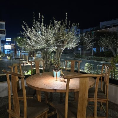 Yiasemi restaurant