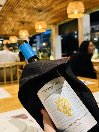 Yiasemi restaurant