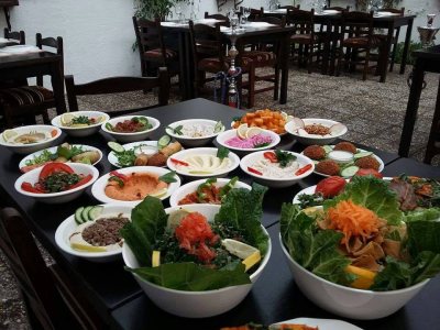 ZAATAR food arts: Lebanese Syrian Cuisine حلال‎ زعتر